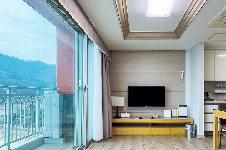 room-card-img-0